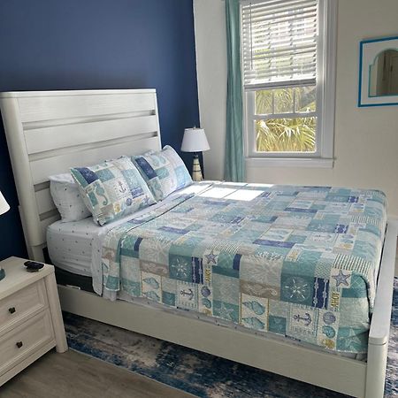 Cozy Studio In The Heart Of The Palm Beach Island - Free Valet Service Екстериор снимка