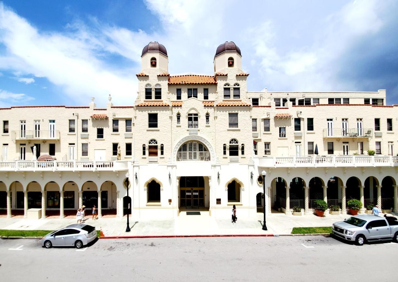 Cozy Studio In The Heart Of The Palm Beach Island - Free Valet Service Екстериор снимка